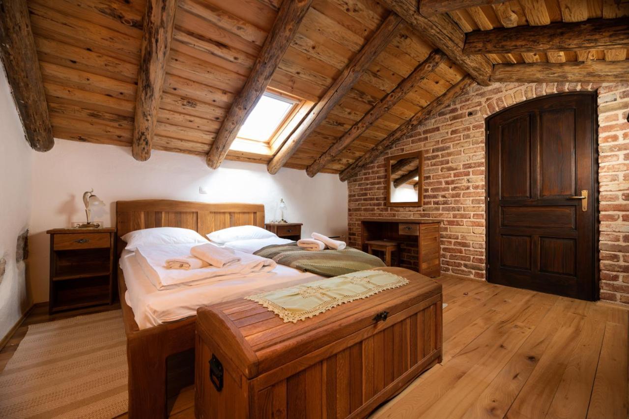 Lindraze Villa *