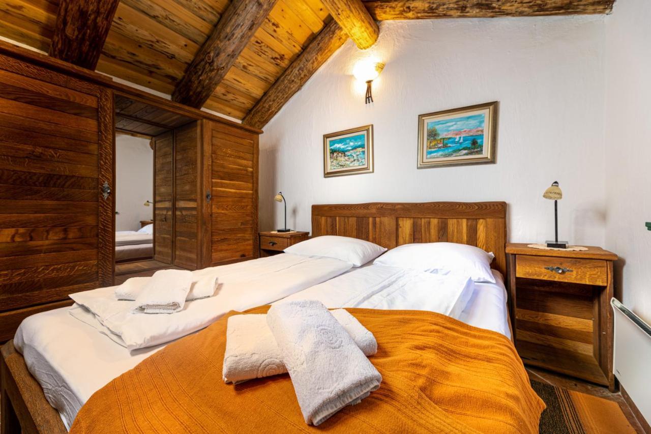 Lindraze Villa